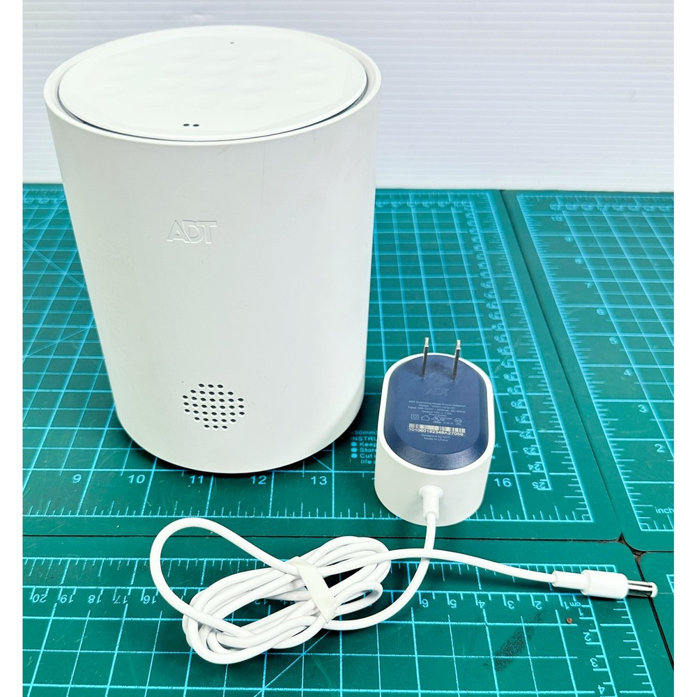 ADT Smart Home Security Base Station Model S501R0-01 White with Power Adapter